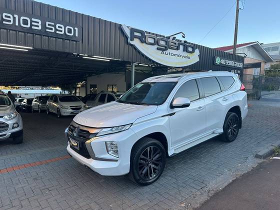 MITSUBISHI PAJERO SPORT 2.4 16V MIVEC TURBO DIESEL LEGEND AWD AUTOMÁTICO MITSUBISHI PAJERO SPORT 2.4 16V MIVEC TURBO DIESEL LEGEND AWD AUTOMÁTICO